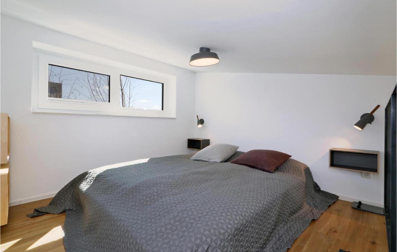 Stunning Home In Lembruch-Duemmer See With Sauna エクステリア 写真